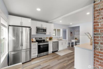 6058 6th Avenue NE, Seattle, WA 98115 - Photo 7