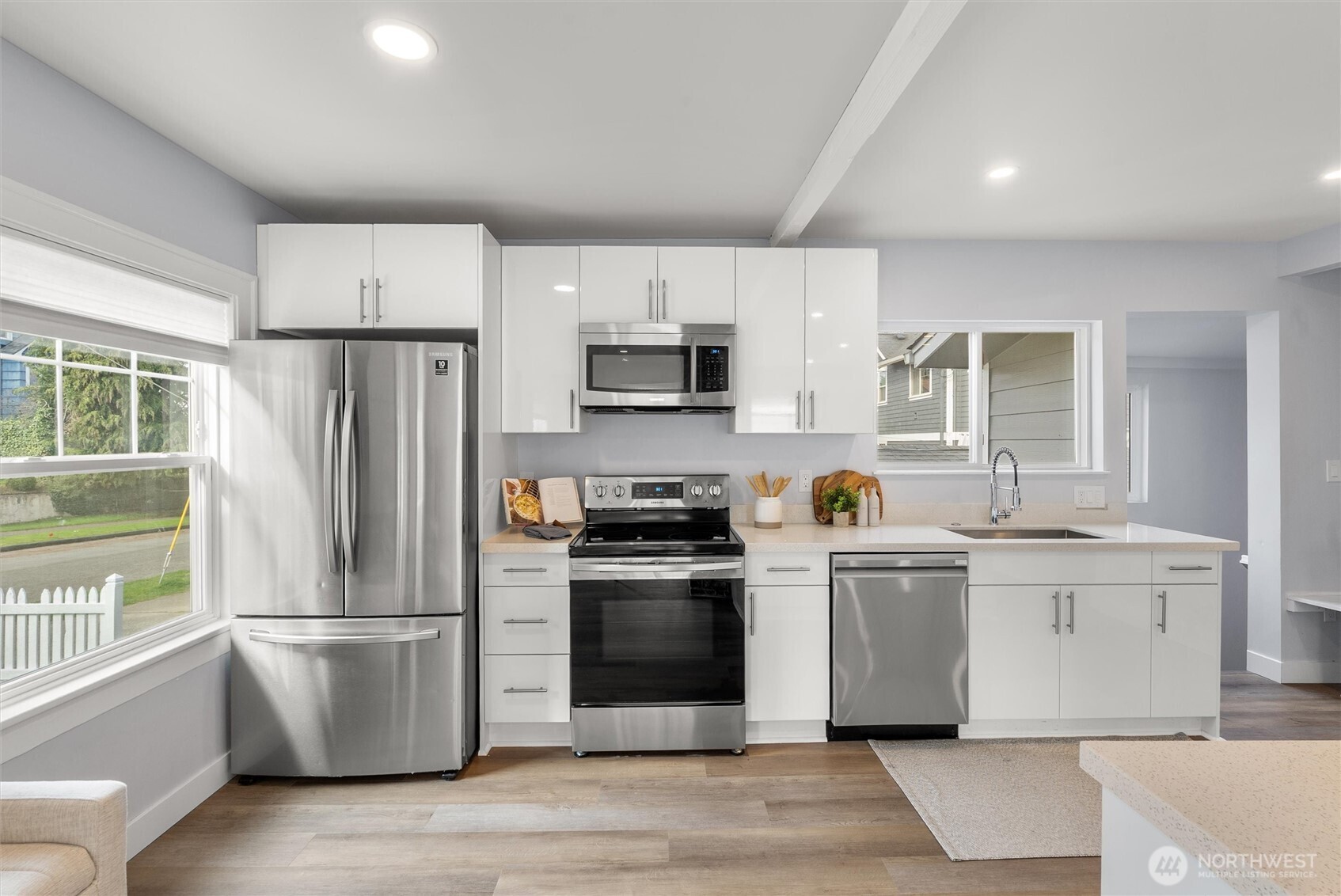 6058 6th Avenue NE, Seattle, WA 98115