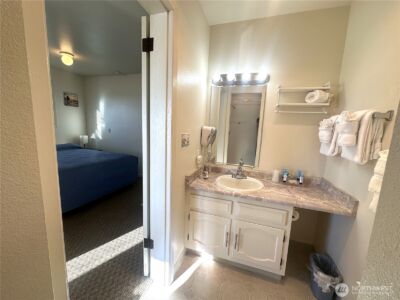 210 26th St NW #313, Long Beach, WA 98631 - Photo 6