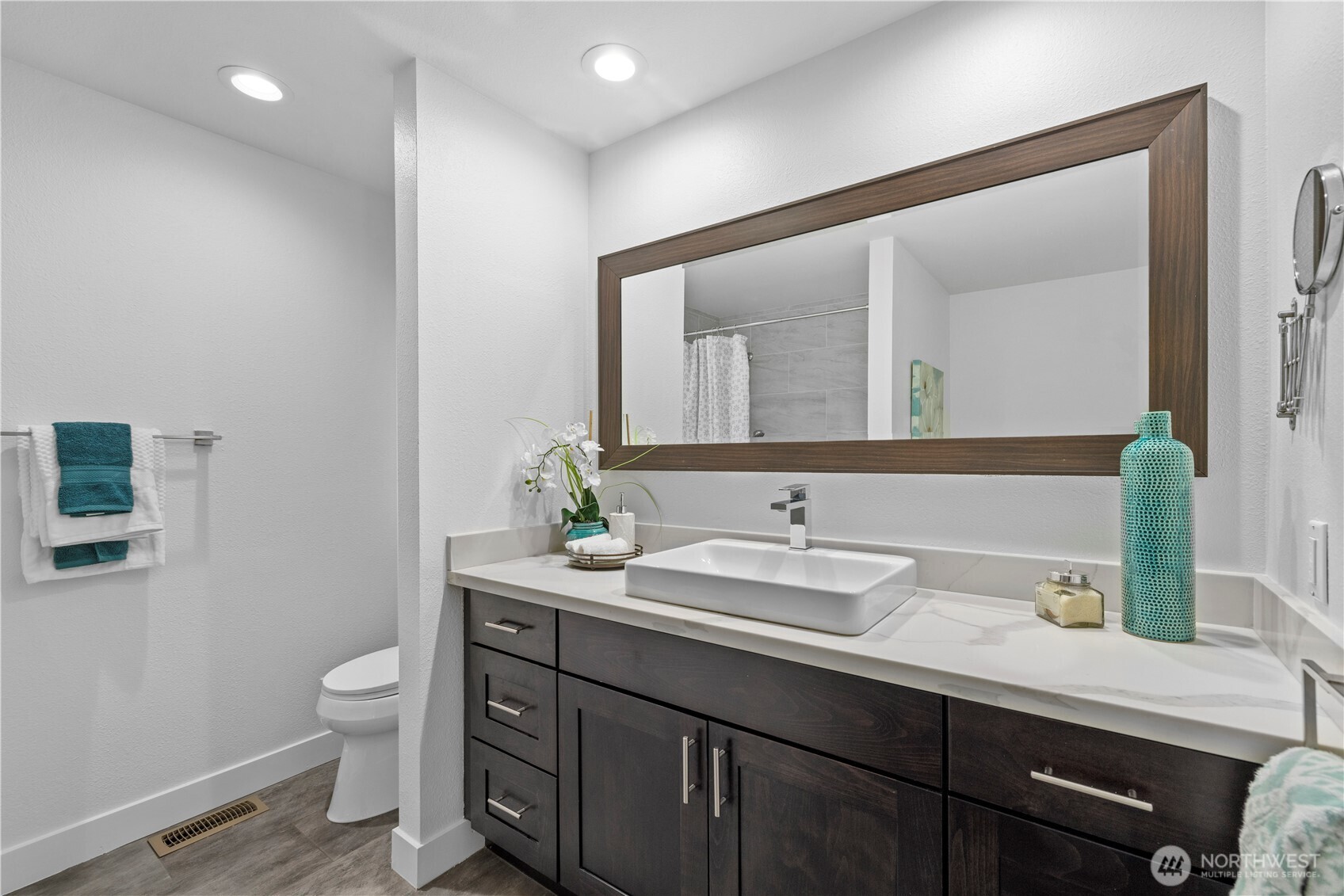 15705 NE 59th Way , Redmond, WA 98052