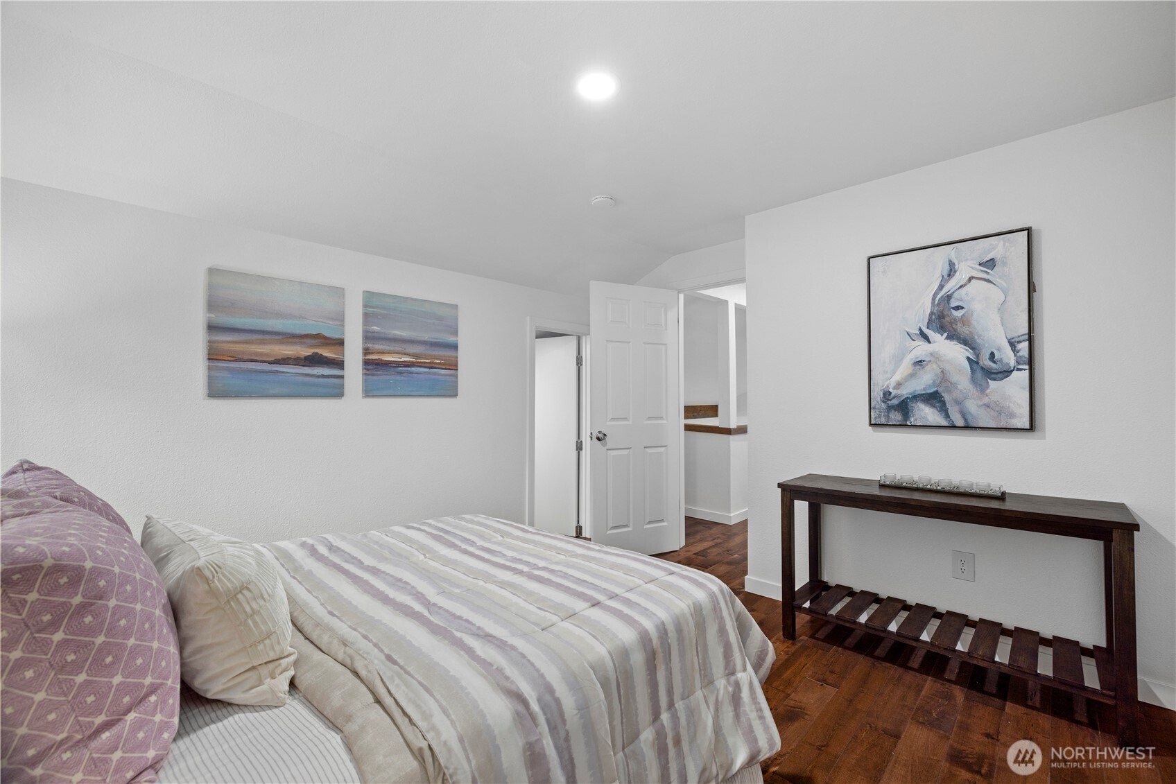 15705 NE 59th Way , Redmond, WA 98052