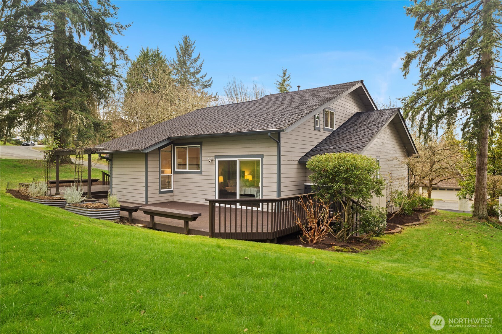 15705 NE 59th Way , Redmond, WA 98052