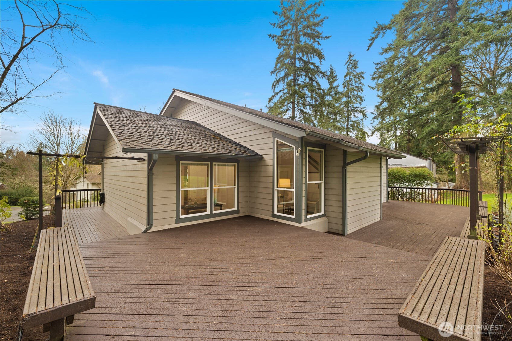 15705 NE 59th Way , Redmond, WA 98052