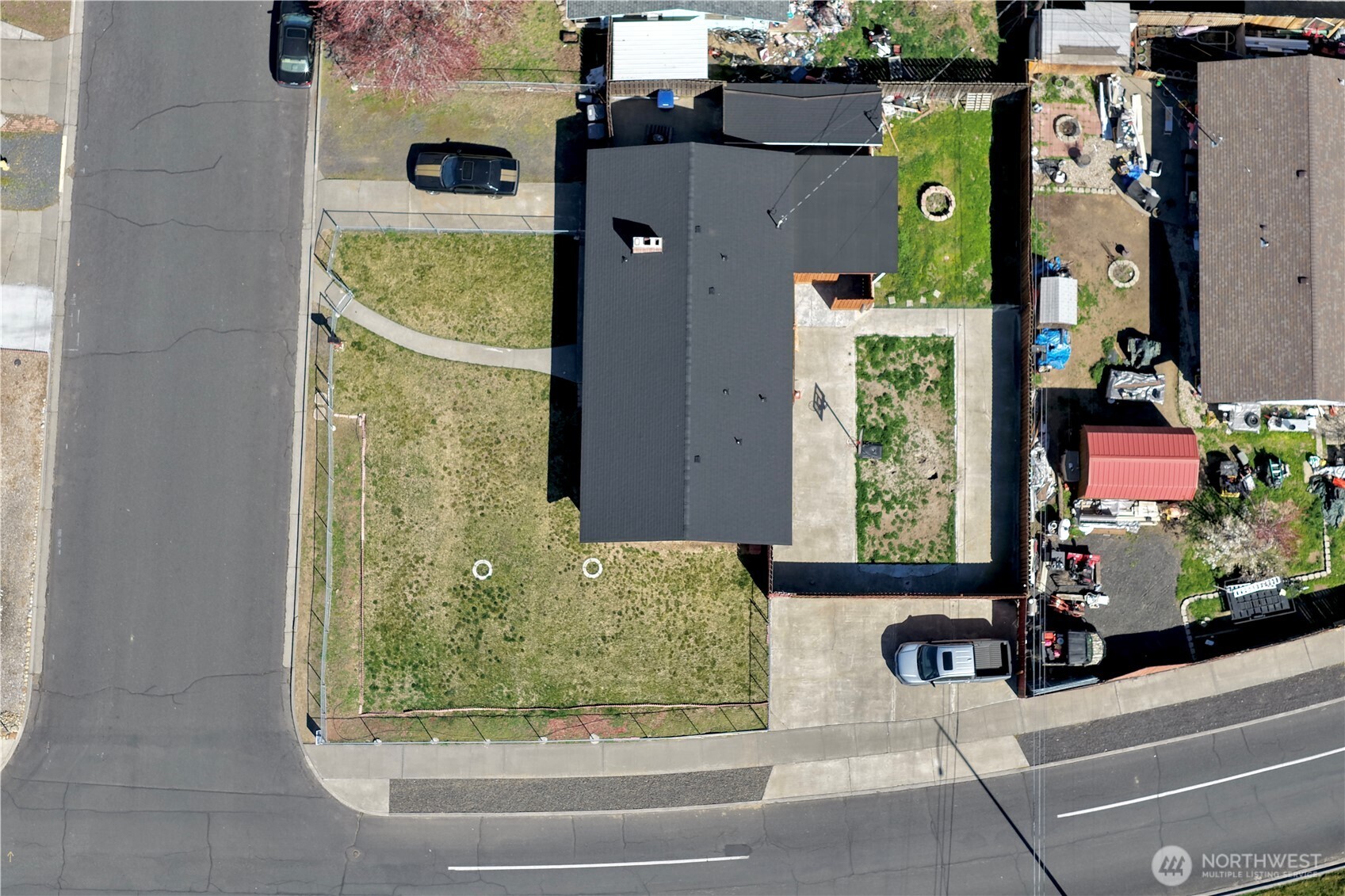 305 N Earl Road , Moses Lake, WA 98837