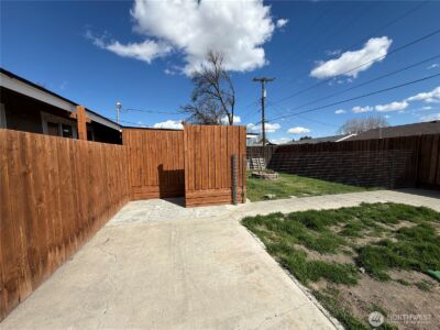 305 N Earl Road , Moses Lake, WA 98837 - Photo 4