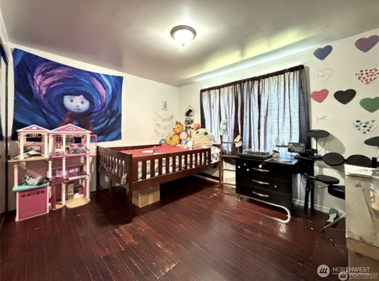 305 N Earl Road , Moses Lake, WA 98837