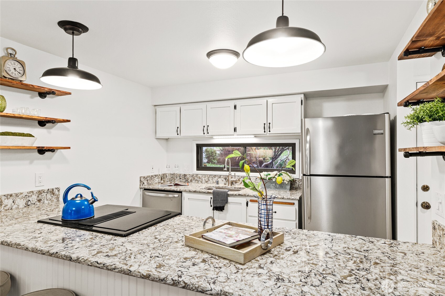 21658 14th Avenue S #A12, Des Moines, WA 98198