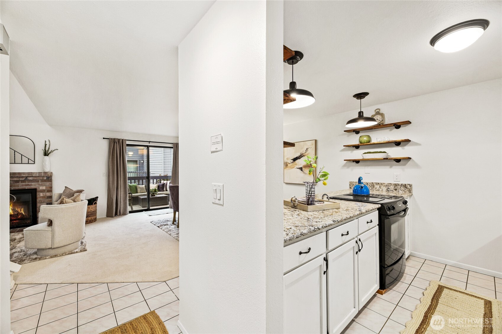 21658 14th Avenue S #A12, Des Moines, WA 98198