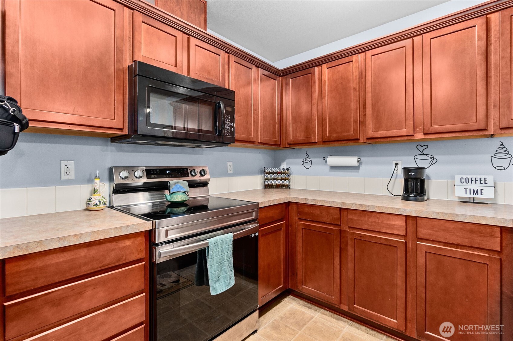 6509 Oklahoma Street SE, Lacey, WA 98513