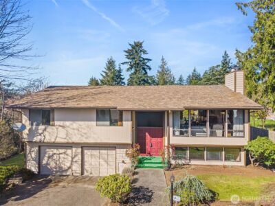 12213 Densmore Avenue N, Seattle, WA 98133