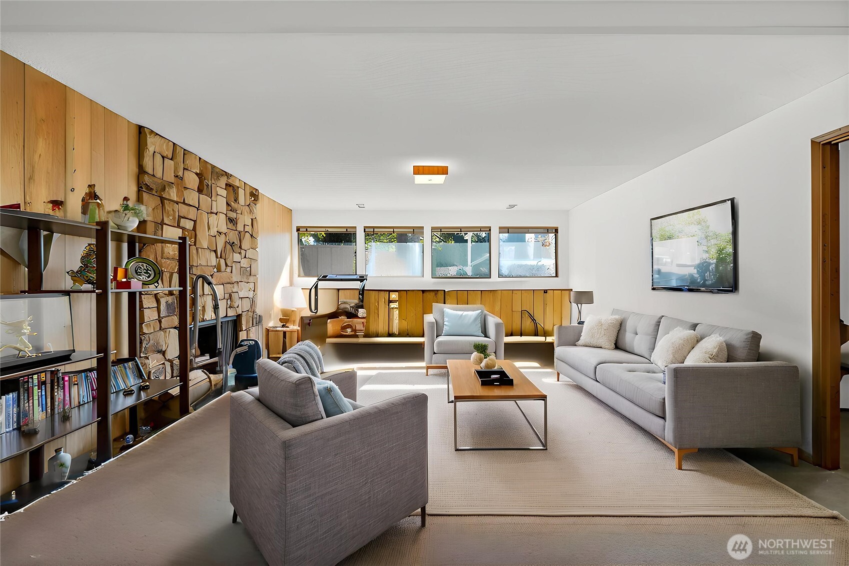 12213 Densmore Avenue N, Seattle, WA 98133