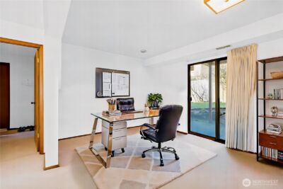 12213 Densmore Avenue N, Seattle, WA 98133 - Photo 15