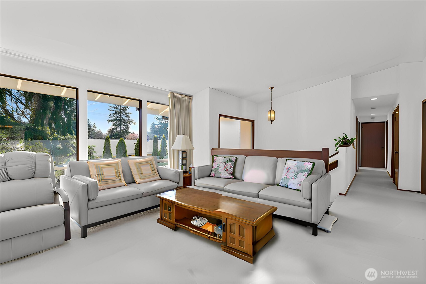 12213 Densmore Avenue N, Seattle, WA 98133