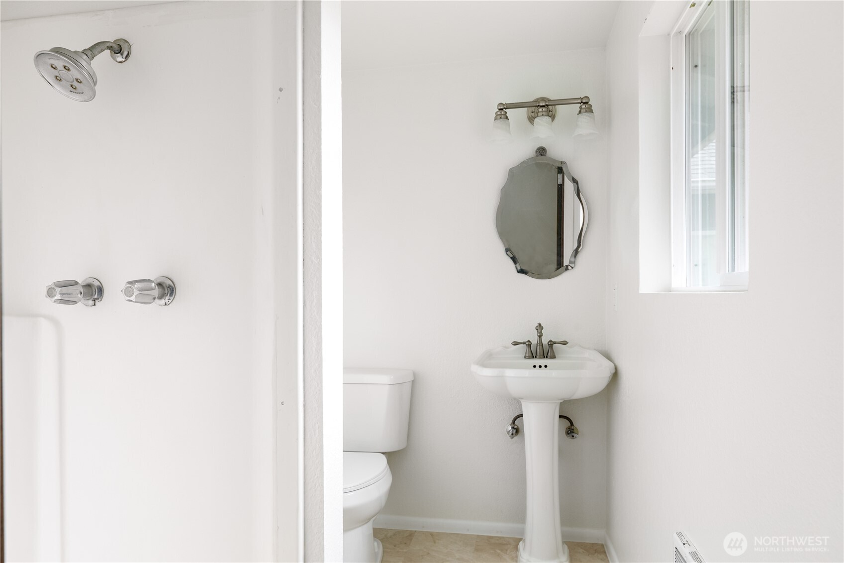 1904 Fir Woods Place , Oak Harbor, WA 98277