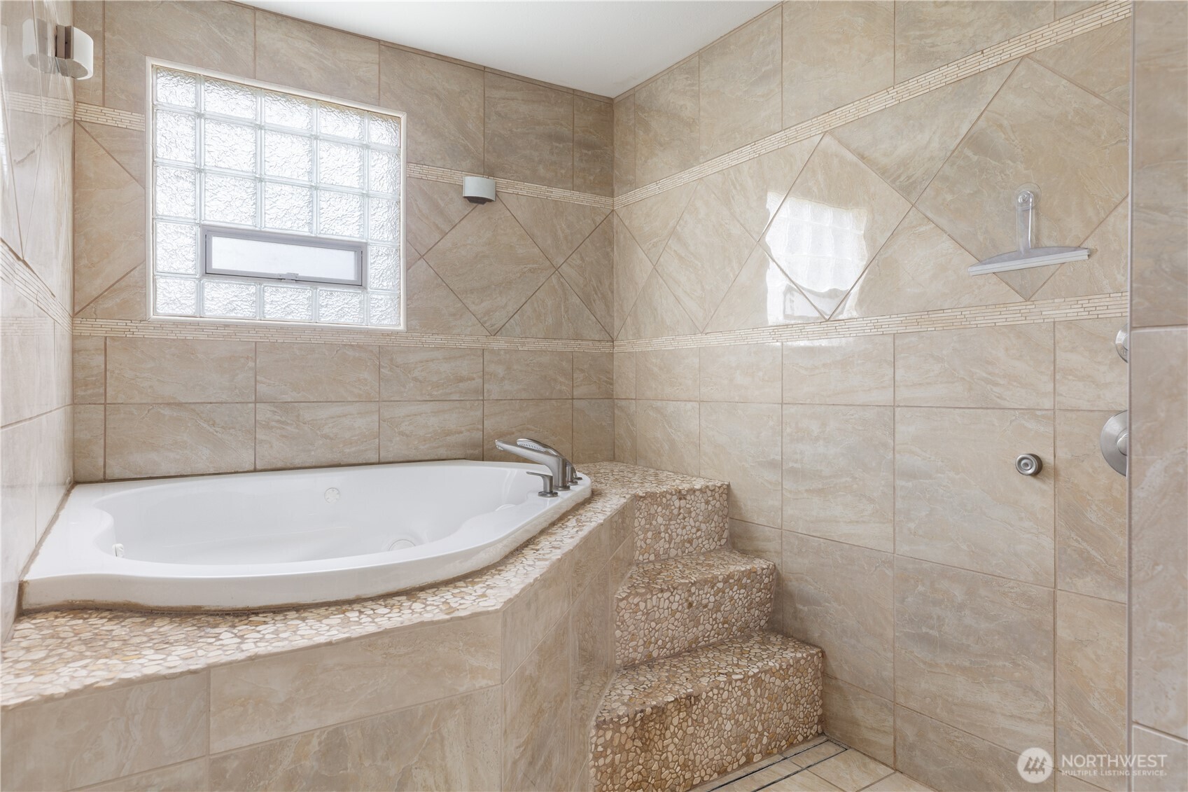 1904 Fir Woods Place , Oak Harbor, WA 98277