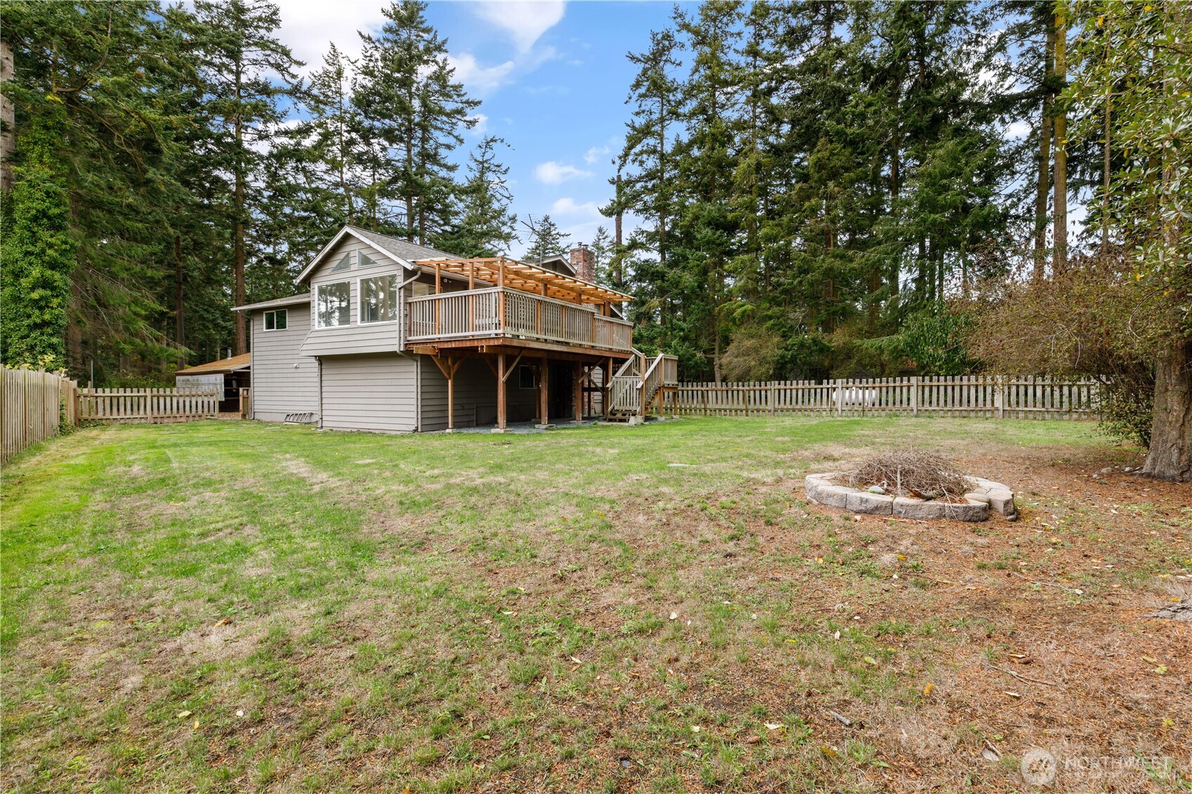 1904 Fir Woods Place , Oak Harbor, WA 98277
