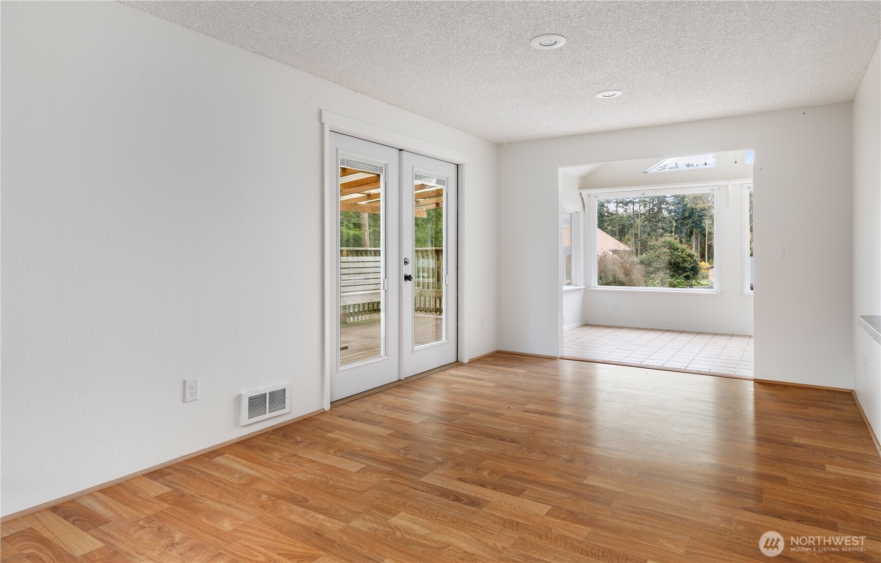 1904 Fir Woods Place , Oak Harbor, WA 98277