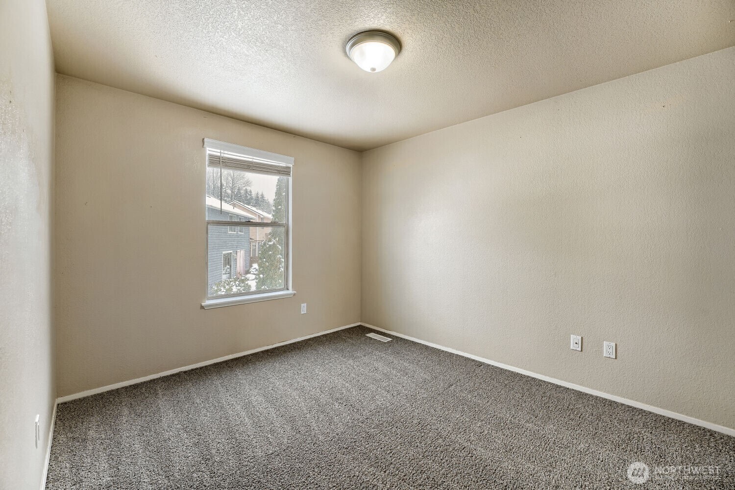 27610 26th Avenue S, Federal Way, WA 98003