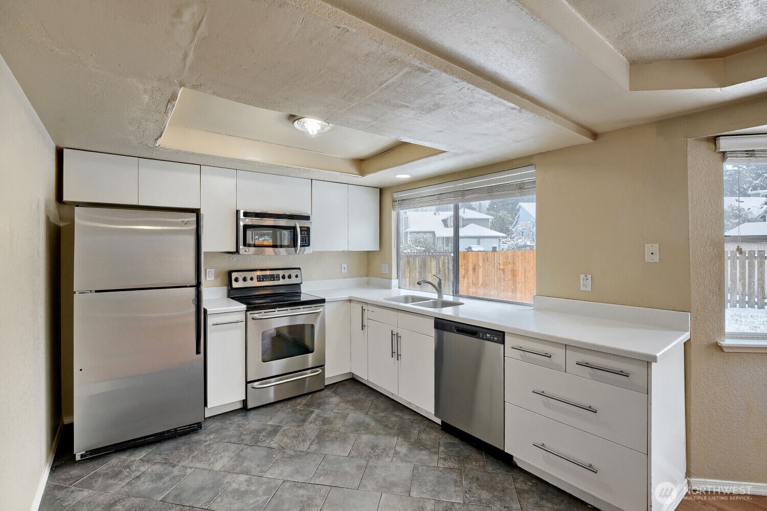 27610 26th Avenue S, Federal Way, WA 98003