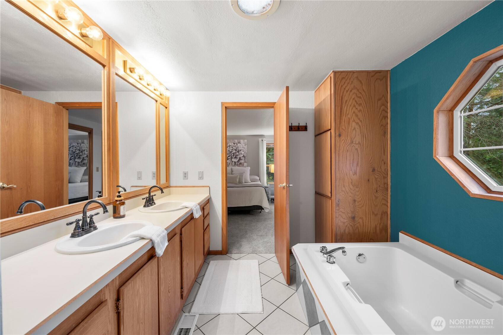 23306 N Lake Cochran Road , Monroe, WA 98272