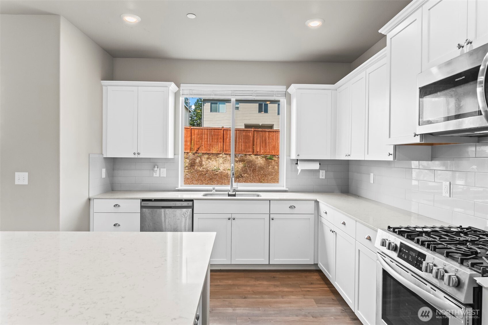 957 Timberline Avenue , Bremerton, WA 98312