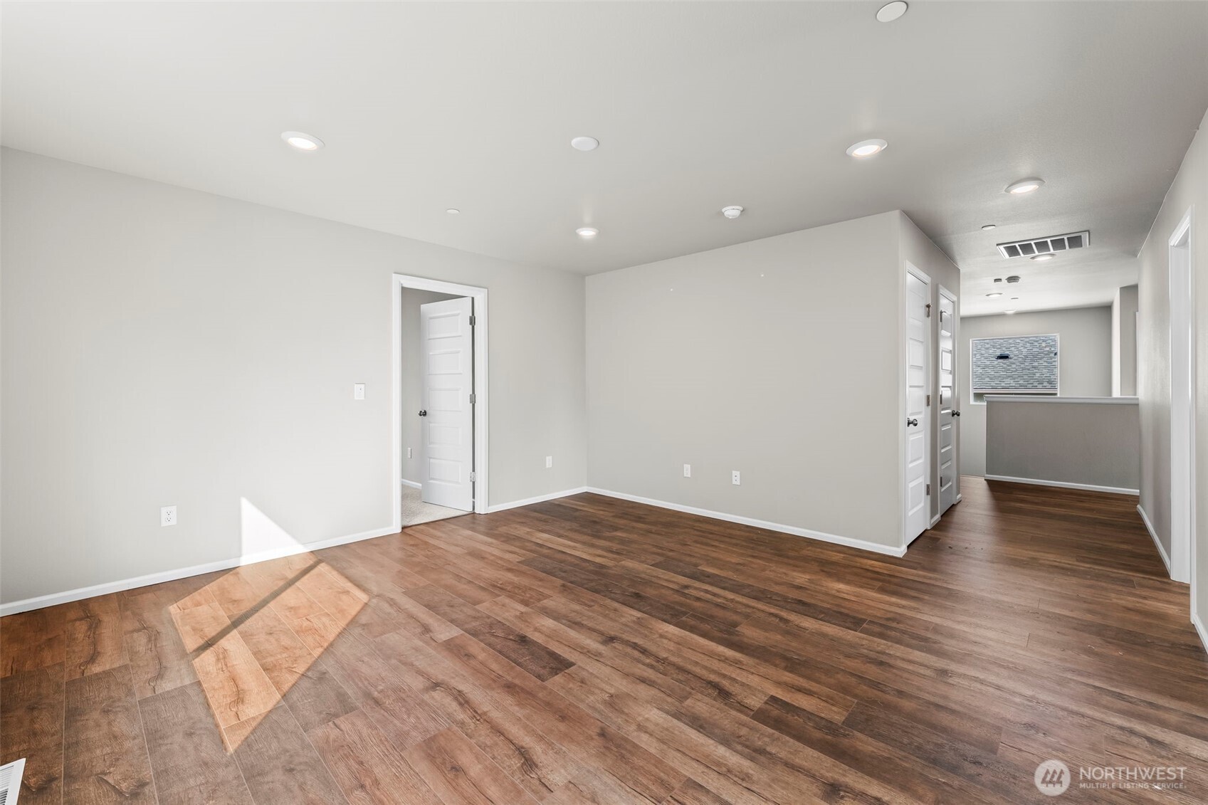 957 Timberline Avenue , Bremerton, WA 98312