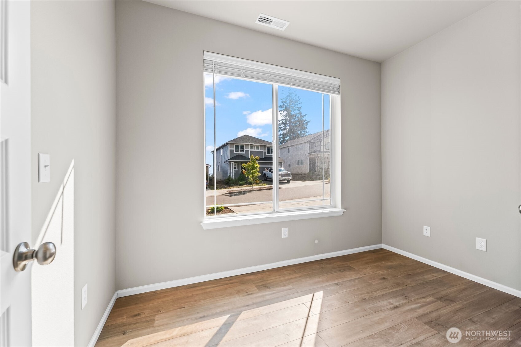 957 Timberline Avenue , Bremerton, WA 98312