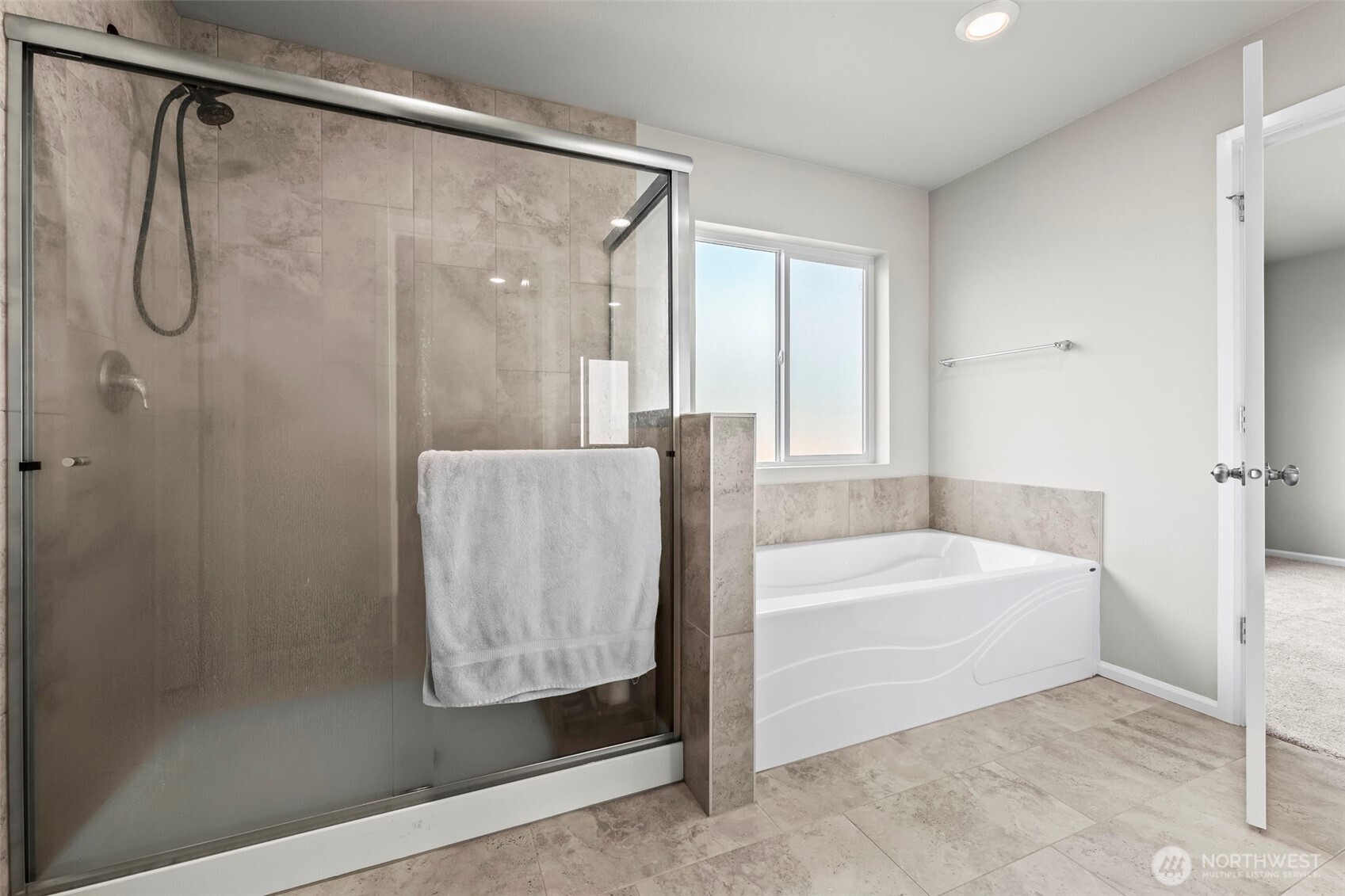 957 Timberline Avenue , Bremerton, WA 98312