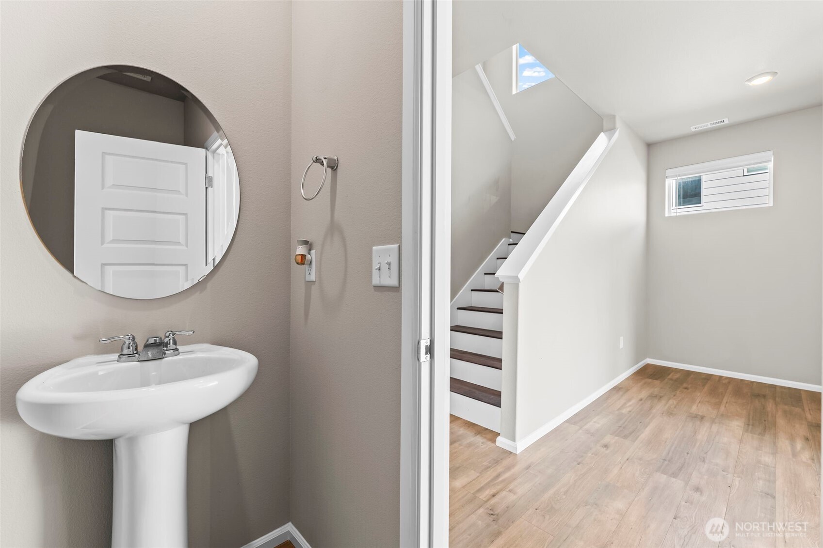 957 Timberline Avenue , Bremerton, WA 98312