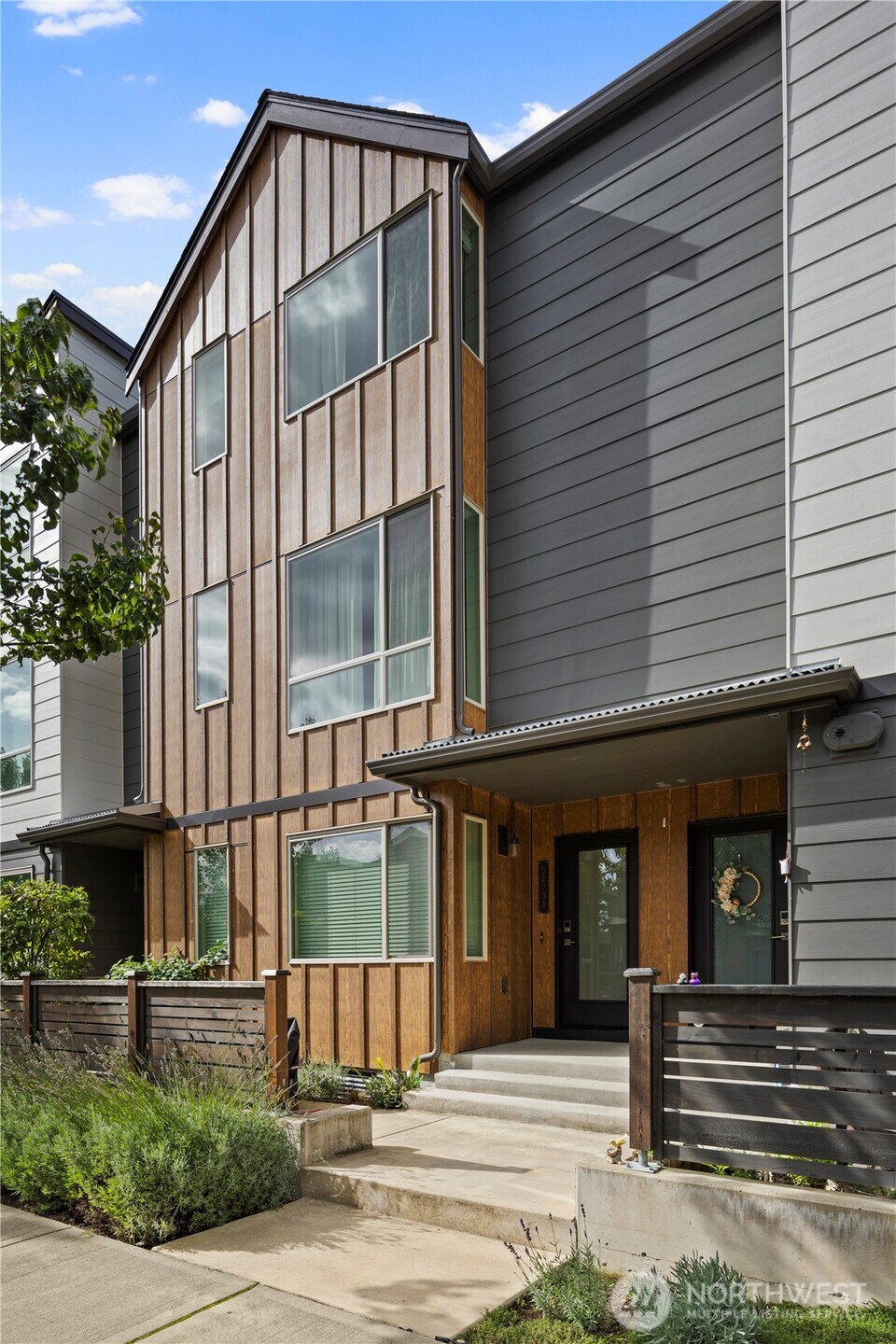 32731 Madrona Avenue SE, Black Diamond, WA 98010