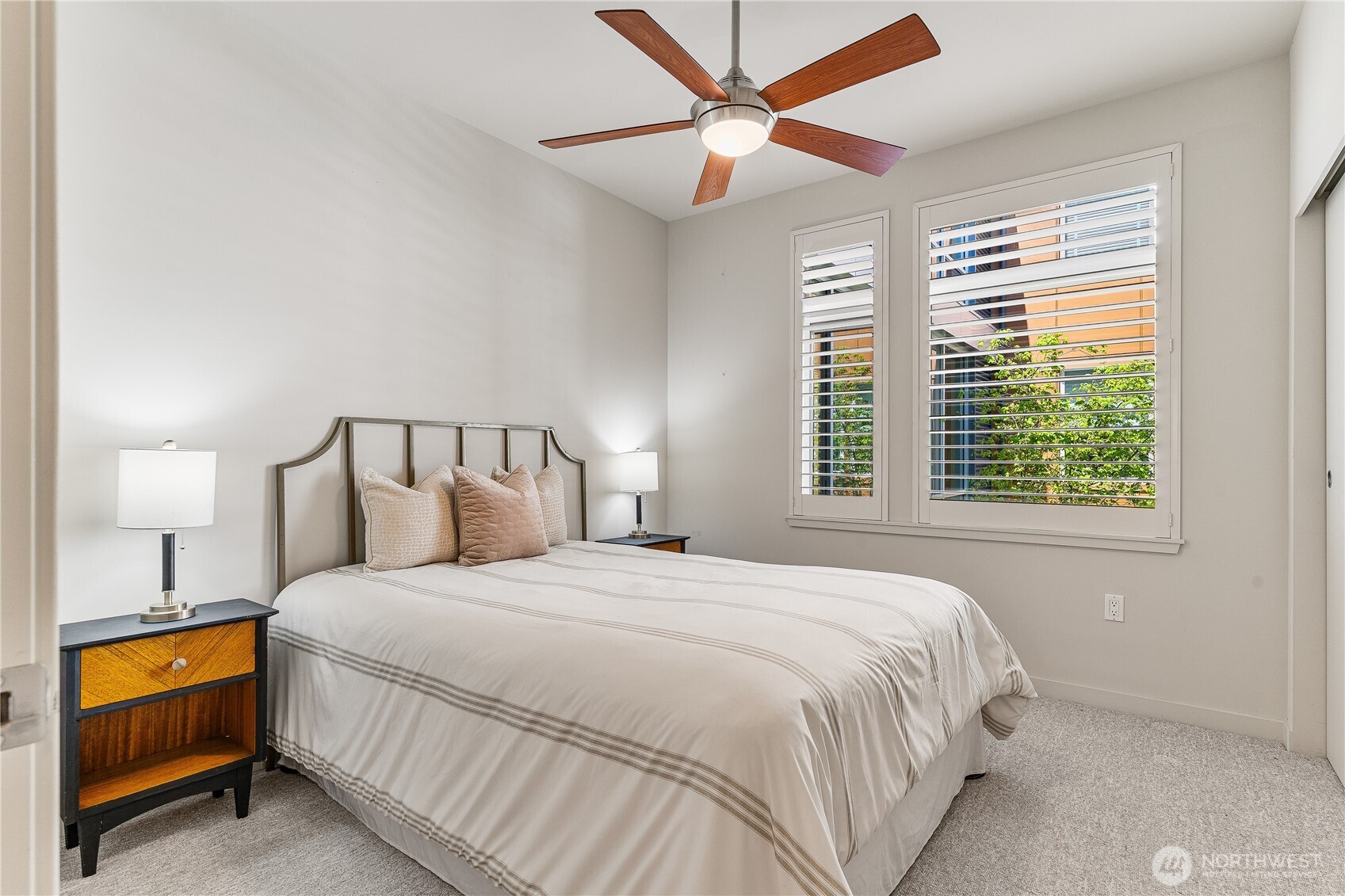 15100 6th Avenue SW #420, Burien, WA 98166