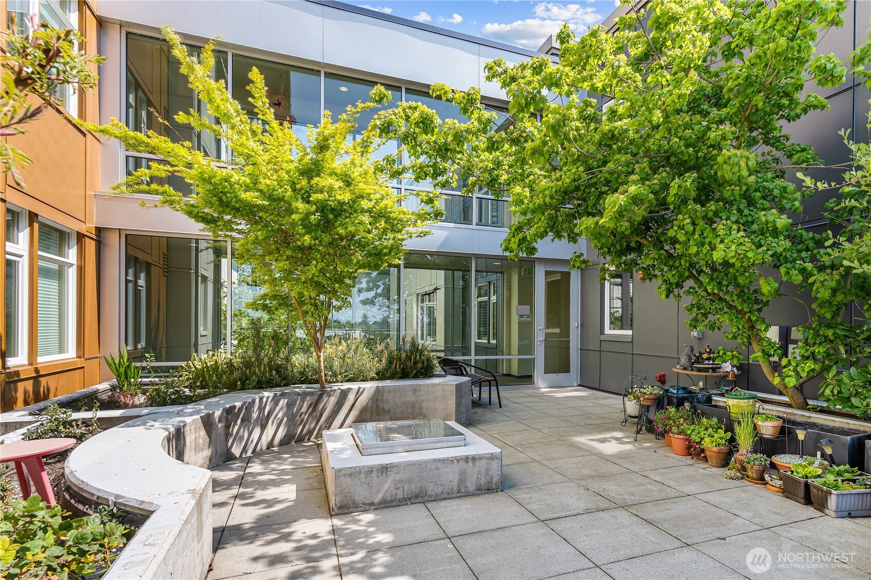 15100 6th Avenue SW #420, Burien, WA 98166