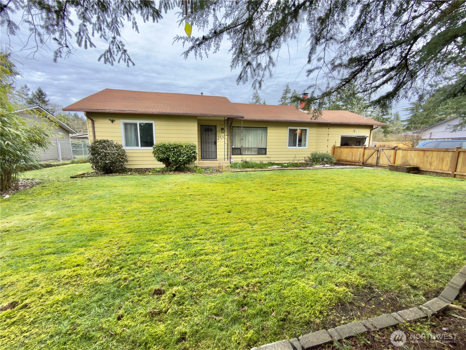 8811 Wildwood Avenue SW, Lakewood, WA 98498-3555