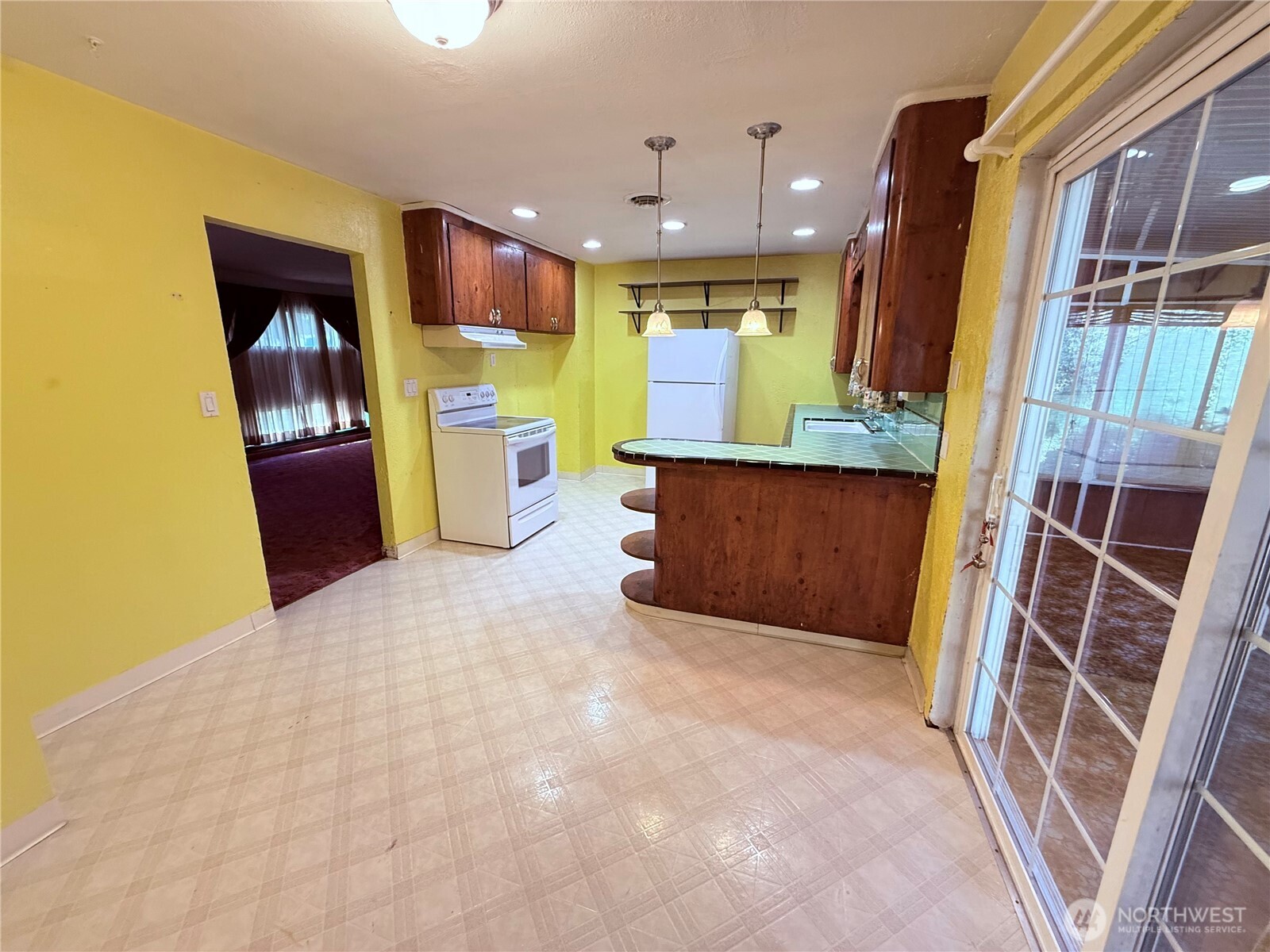 8811 Wildwood Avenue SW, Lakewood, WA 98498-3555