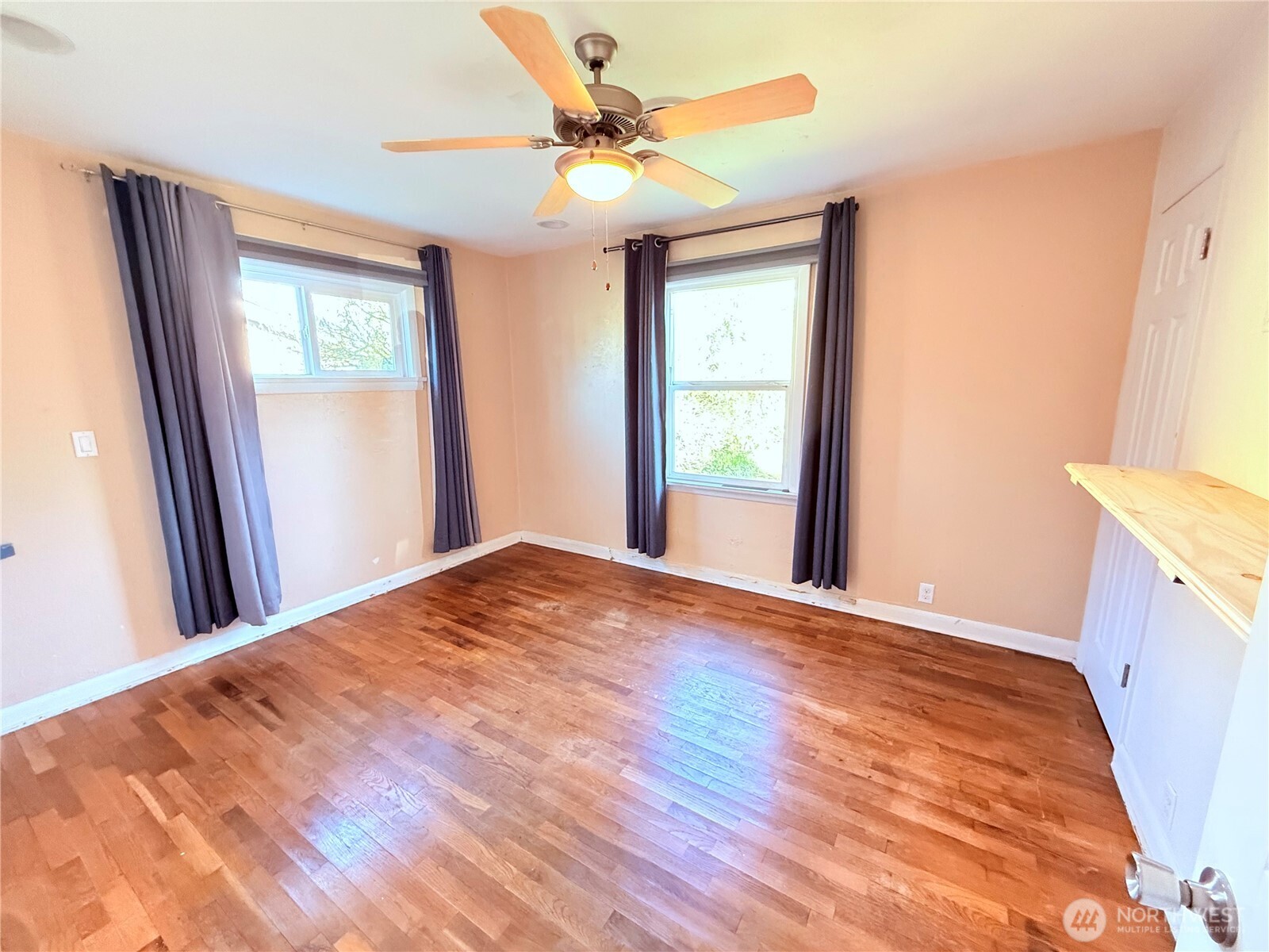 8811 Wildwood Avenue SW, Lakewood, WA 98498-3555