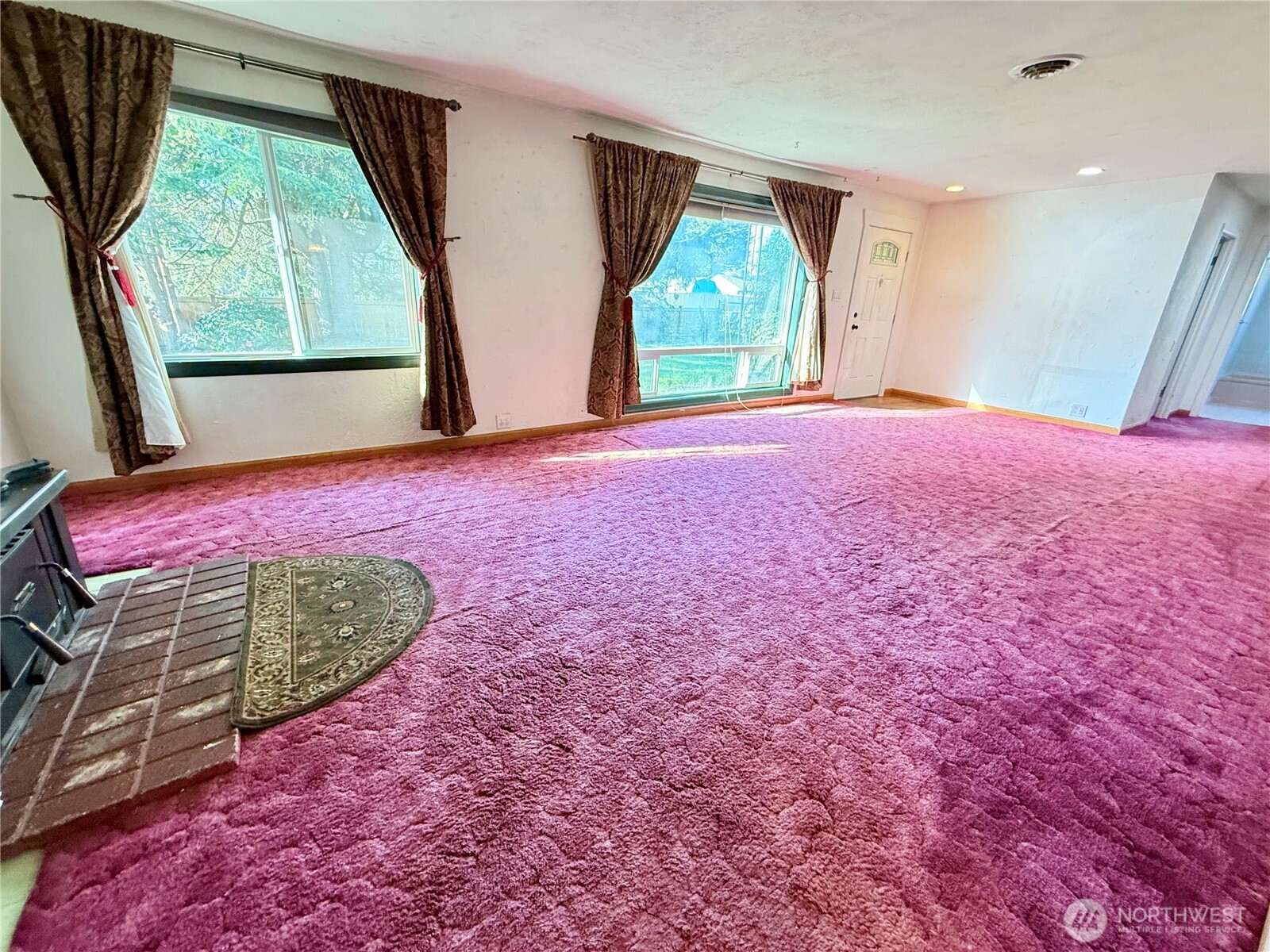 8811 Wildwood Avenue SW, Lakewood, WA 98498-3555