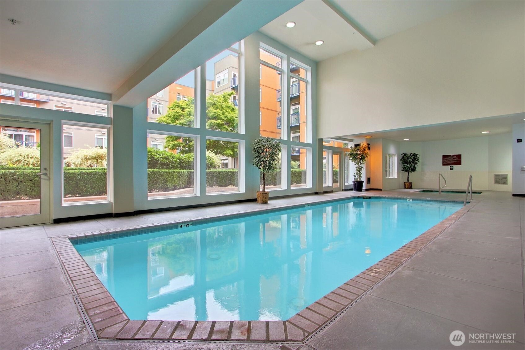 2414 1st #321, Seattle, WA 98121