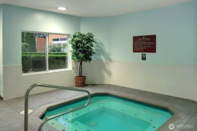 2414 1st Avenue #321, Seattle, WA 98121 - Photo 34