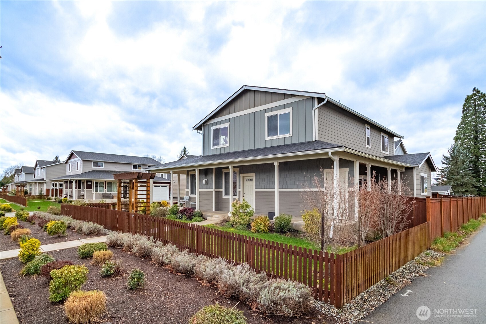 103 N Trail Road , Sedro Woolley, WA 98284