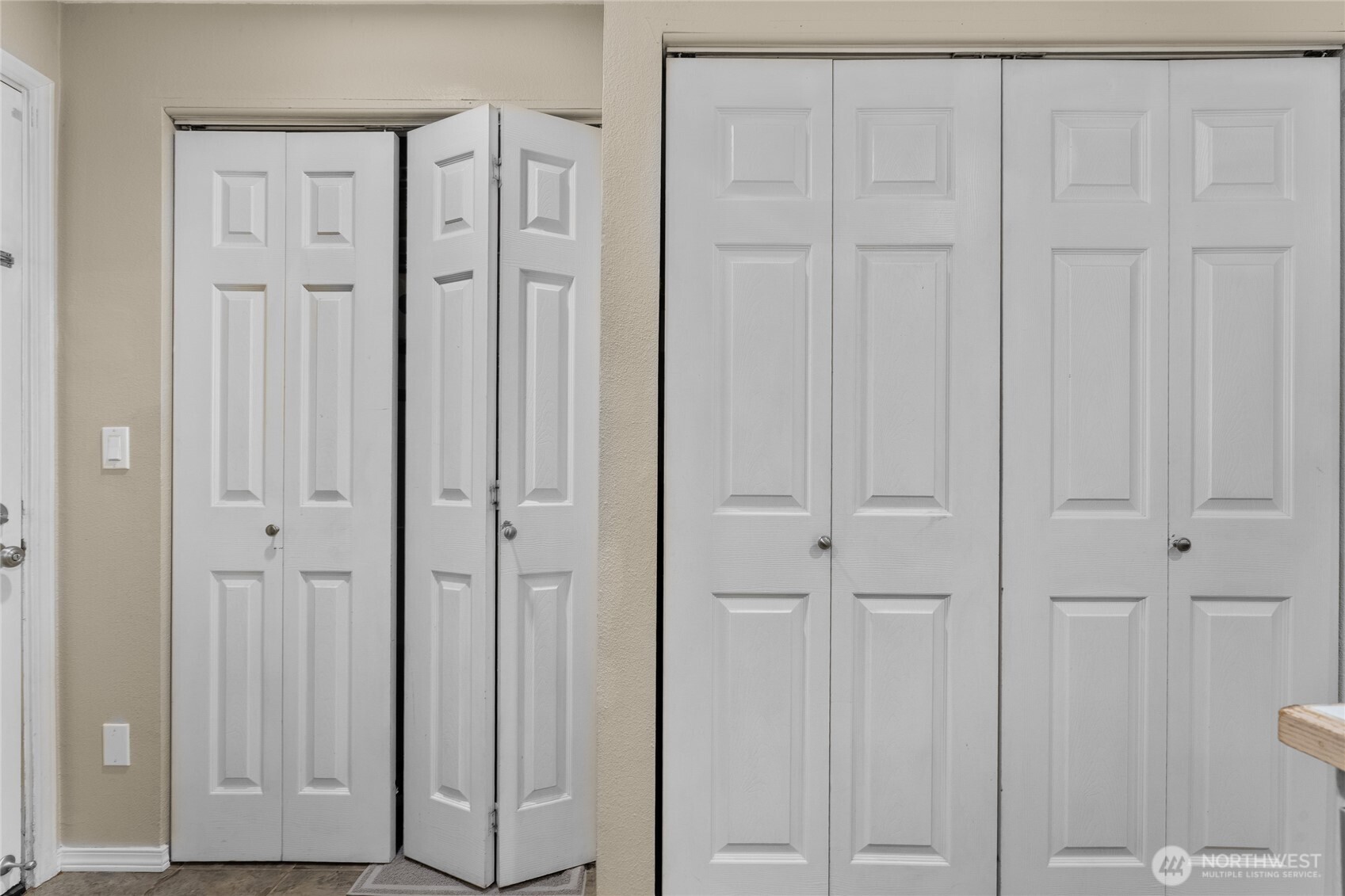 15615 Waynita Way #B-303, Bothell, WA 98011