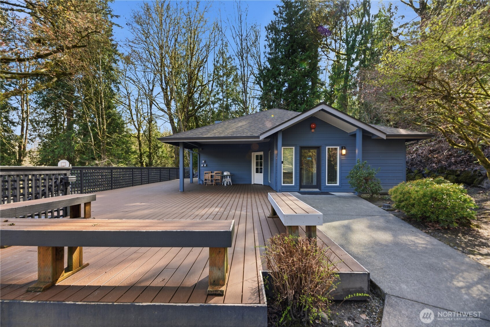 15615 Waynita Way #B-303, Bothell, WA 98011