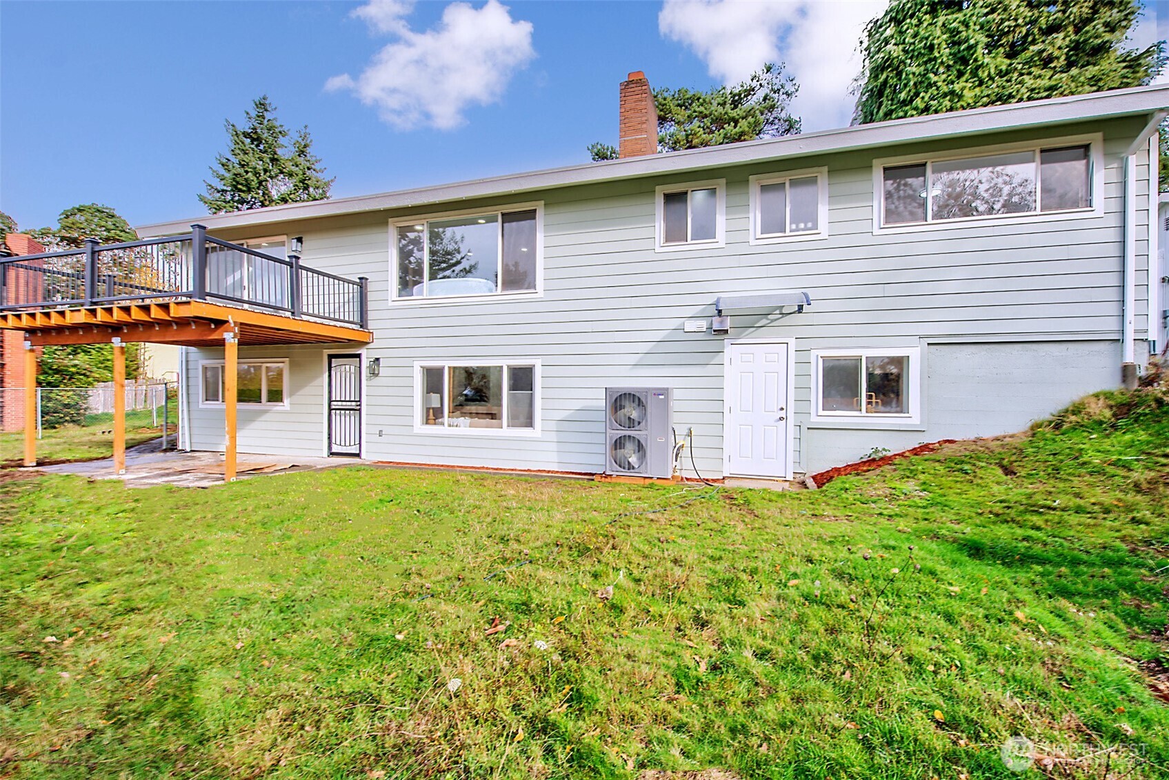 8305 Duncan Ave S , Seattle, WA 98118