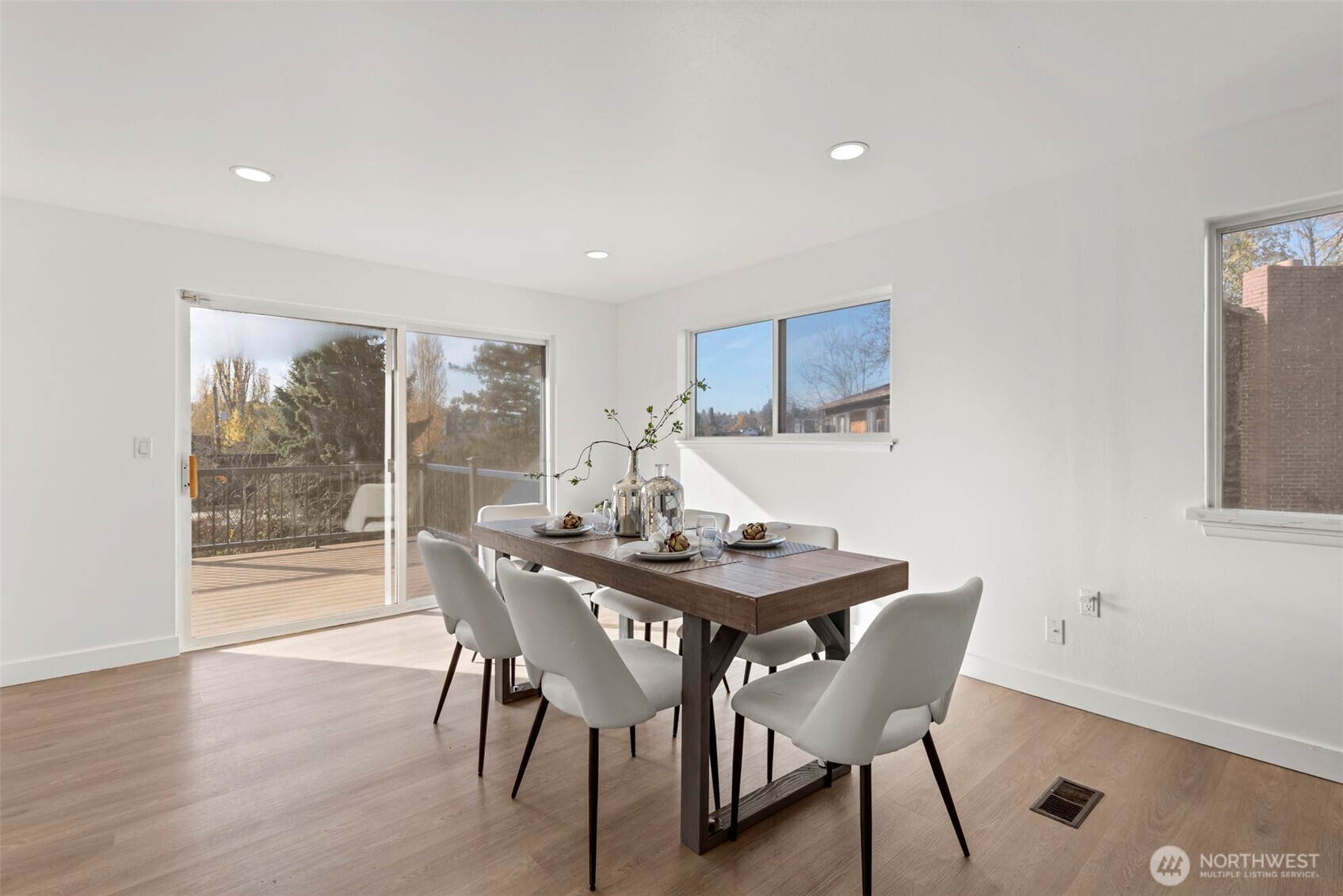 8305 Duncan Ave S , Seattle, WA 98118