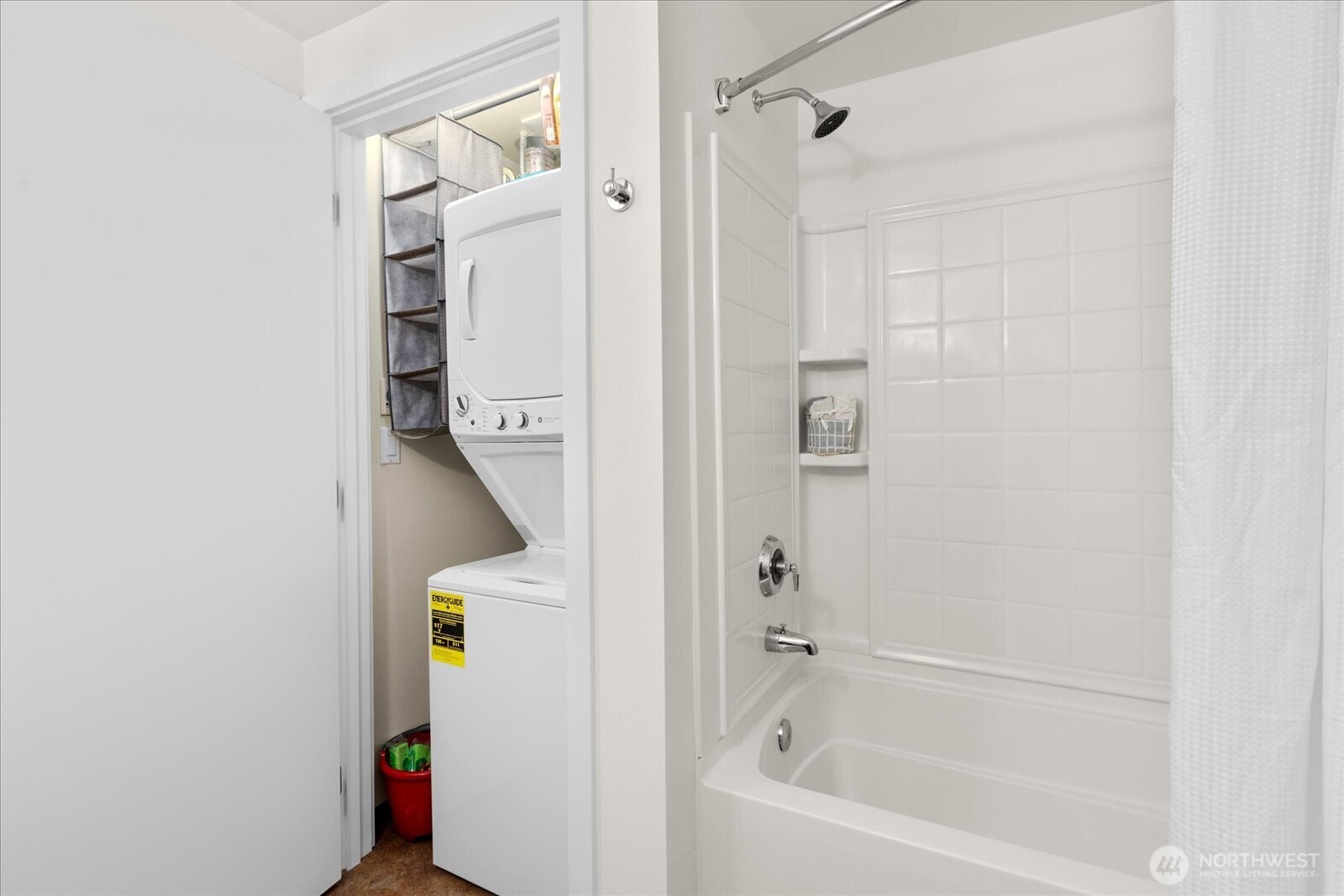 4422 Bagley Avenue N #108, Seattle, WA 98103