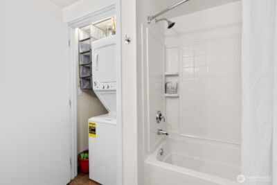 4422 Bagley Avenue N #108, Seattle, WA 98103 - Photo 14