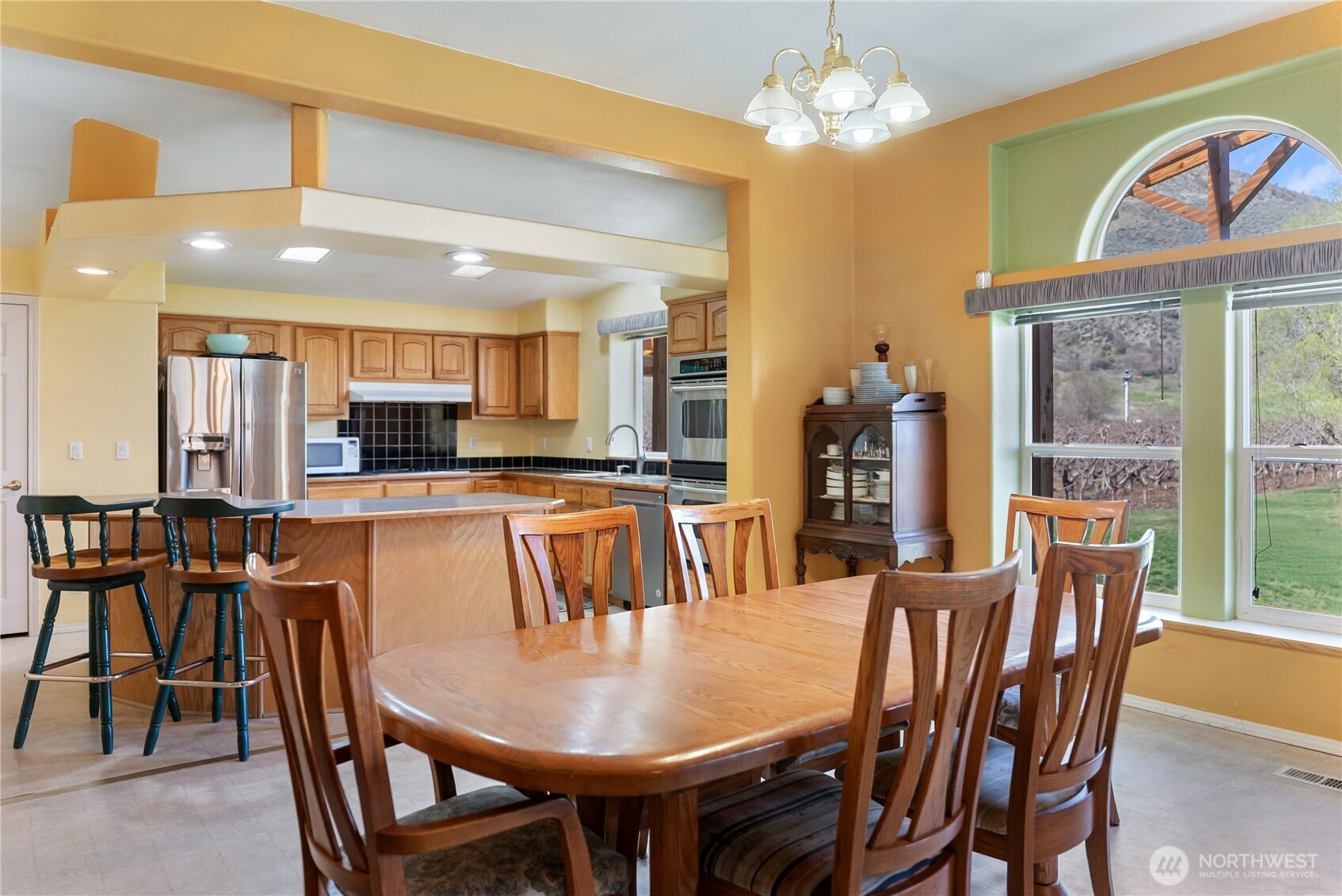 1673 Highway 7 , Oroville, WA 98844