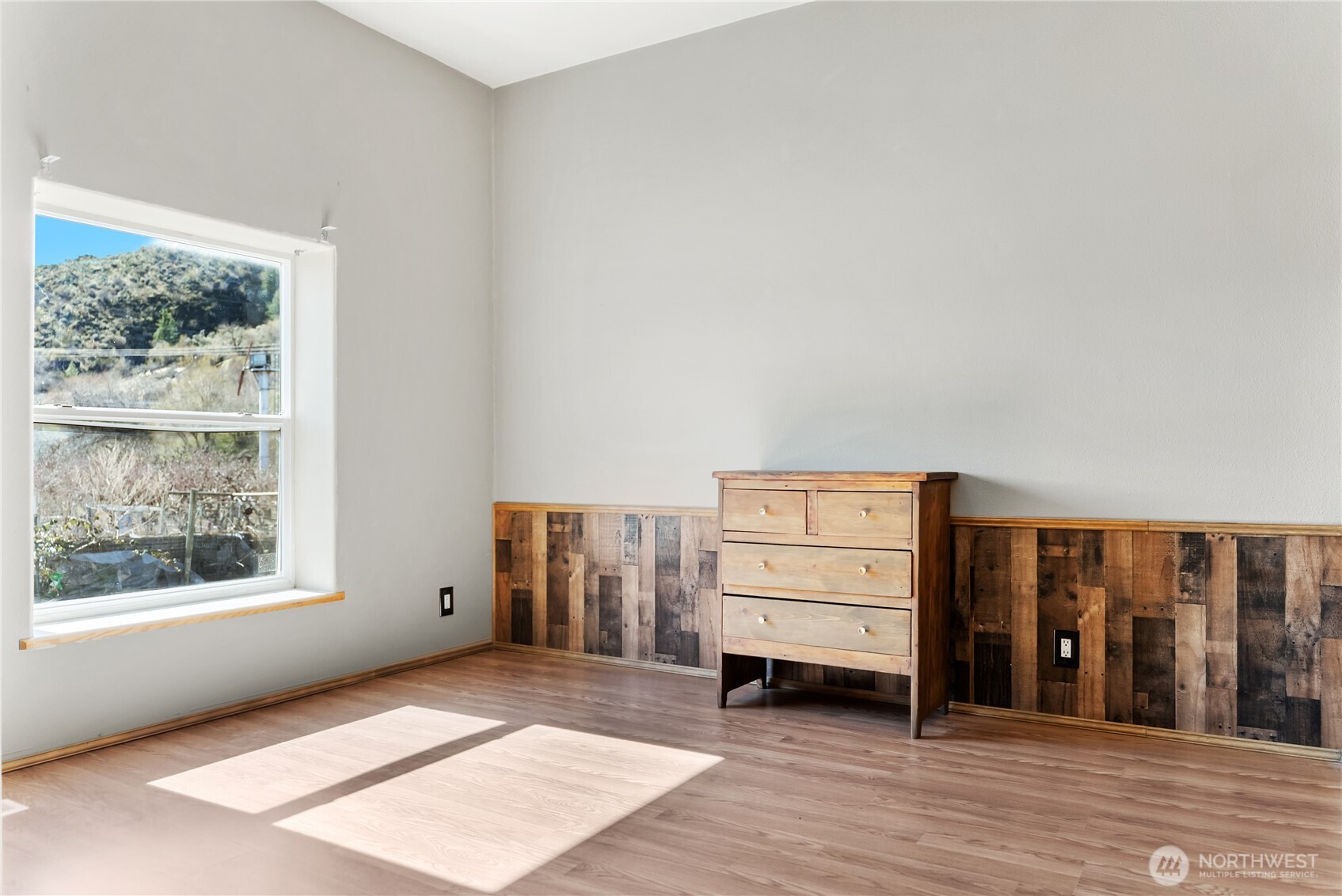 1673 Highway 7 , Oroville, WA 98844