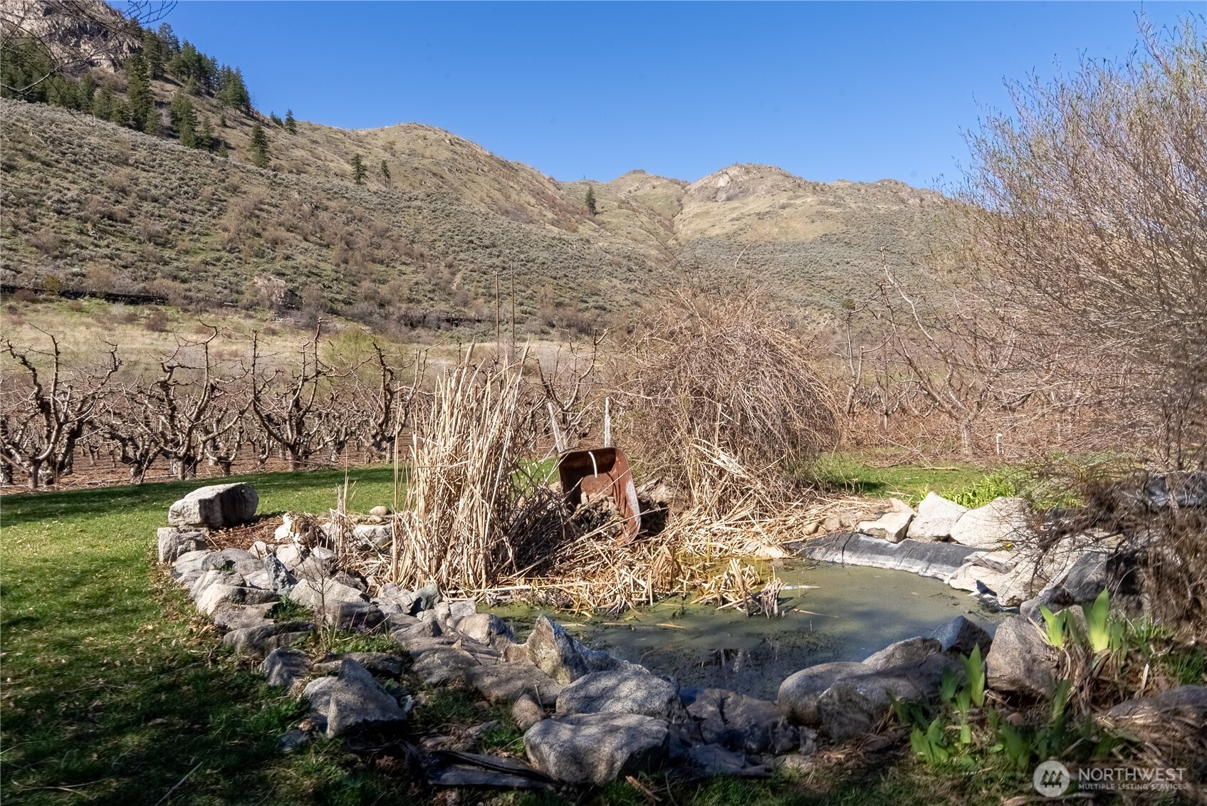 1673 Highway 7 , Oroville, WA 98844