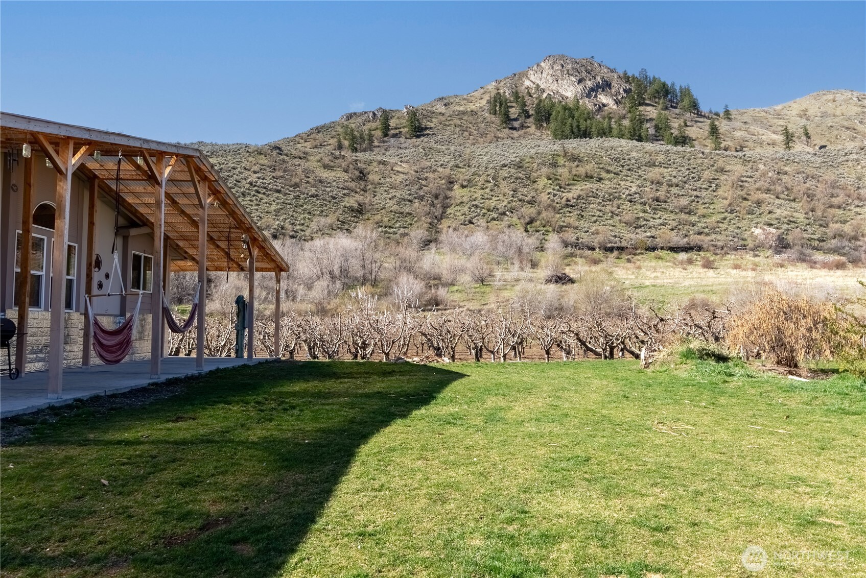 1673 Highway 7 , Oroville, WA 98844