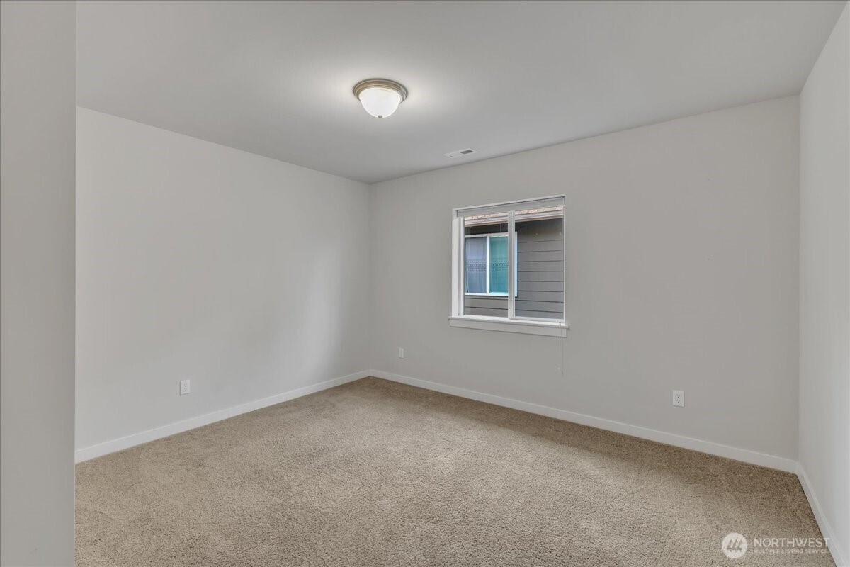 224 157th Place SW, Lynnwood, WA 98087